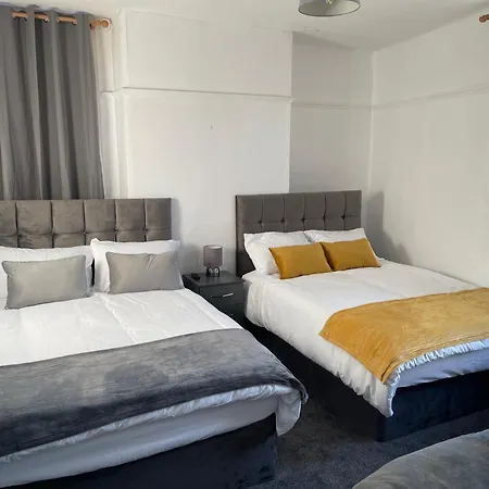 Hometel Digs Nice Comfy Apartment Leicester Exterior photo